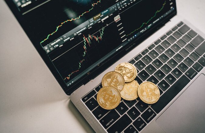 Cryptocurrency Mixers